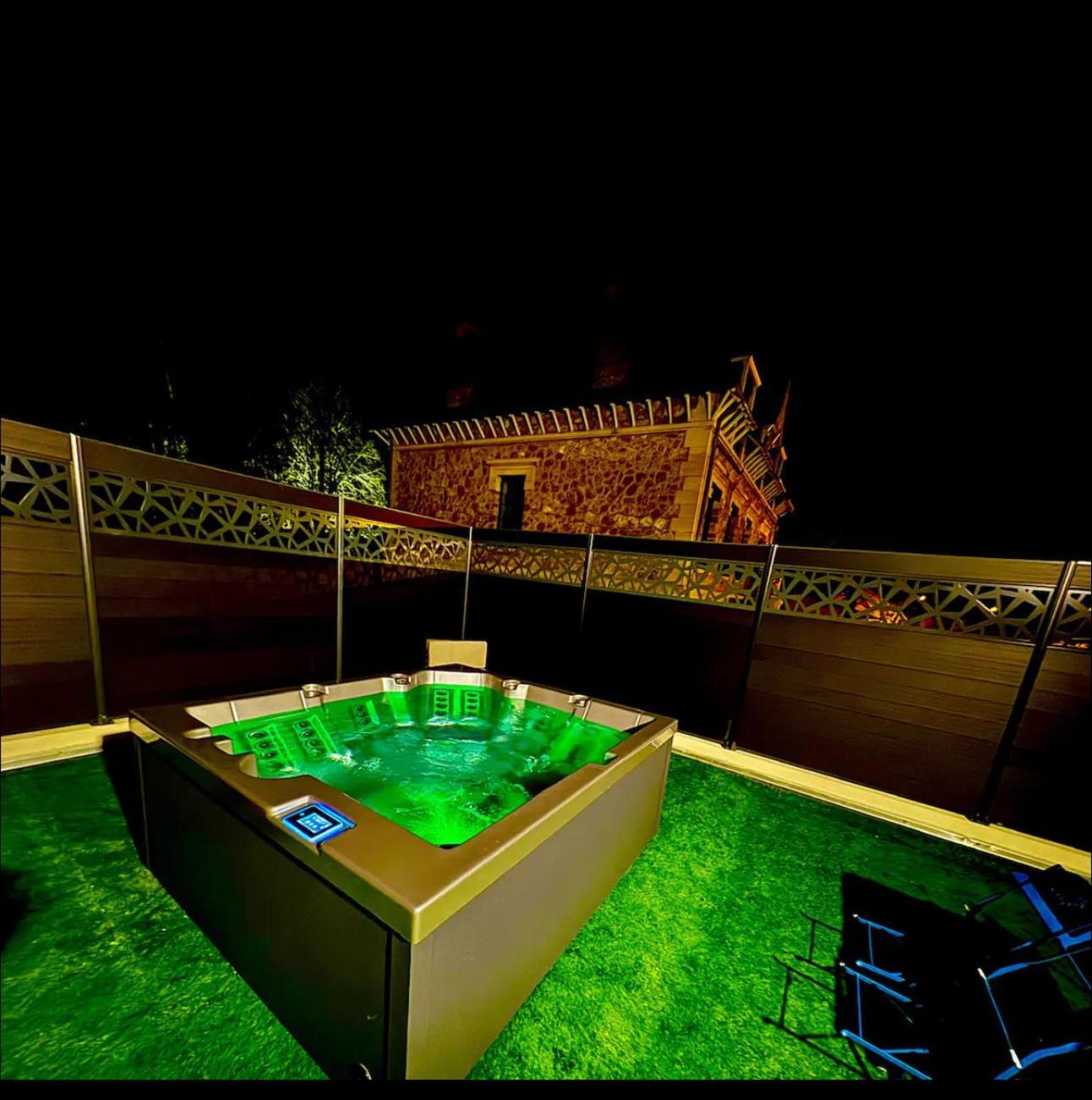 La Maison Du Faubourg Jacuzzi Vitry-le-Francois Luaran gambar